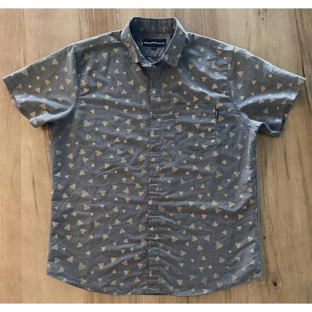 Molokai Surf Co. Button Down Shirt Size XL Dark Grey Triangle Geometric Pattern